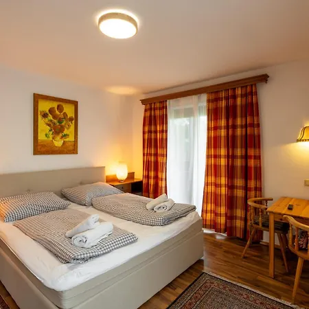 Familienappartement Mit Balkon Salzburg Exterior photo