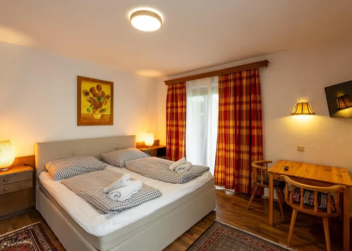 Familienappartement Mit Balkon